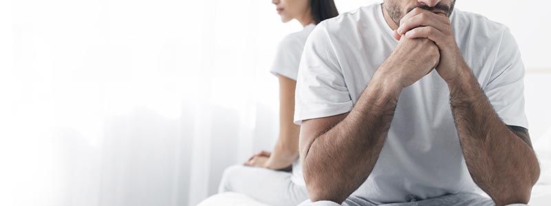 Urologista em Atibaia explicando causas e tratamento da disfunção erétil e impotência sexual
